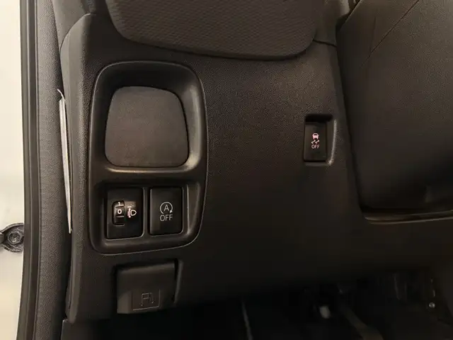 Peugeot 108 view 14