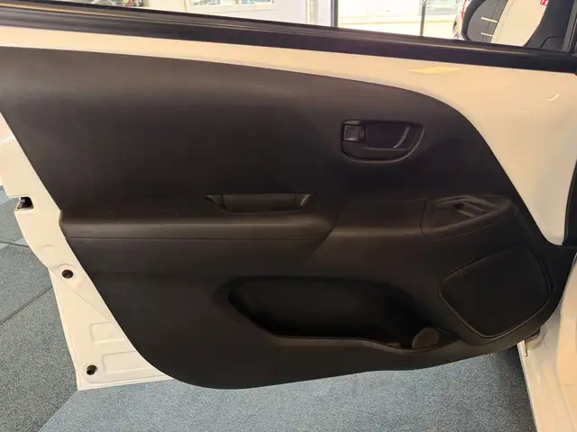 Peugeot 108 view 12