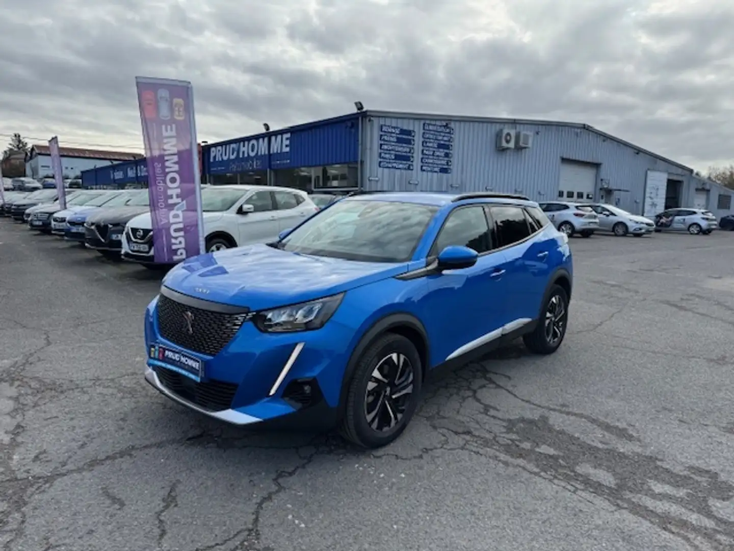 Peugeot 2008 1.5 BLUEHDI 130CH S\u0026S ALLURE BUSINESS EAT8 Bleu - 1