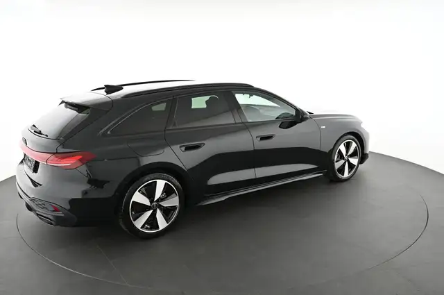 Audi A5 view 4