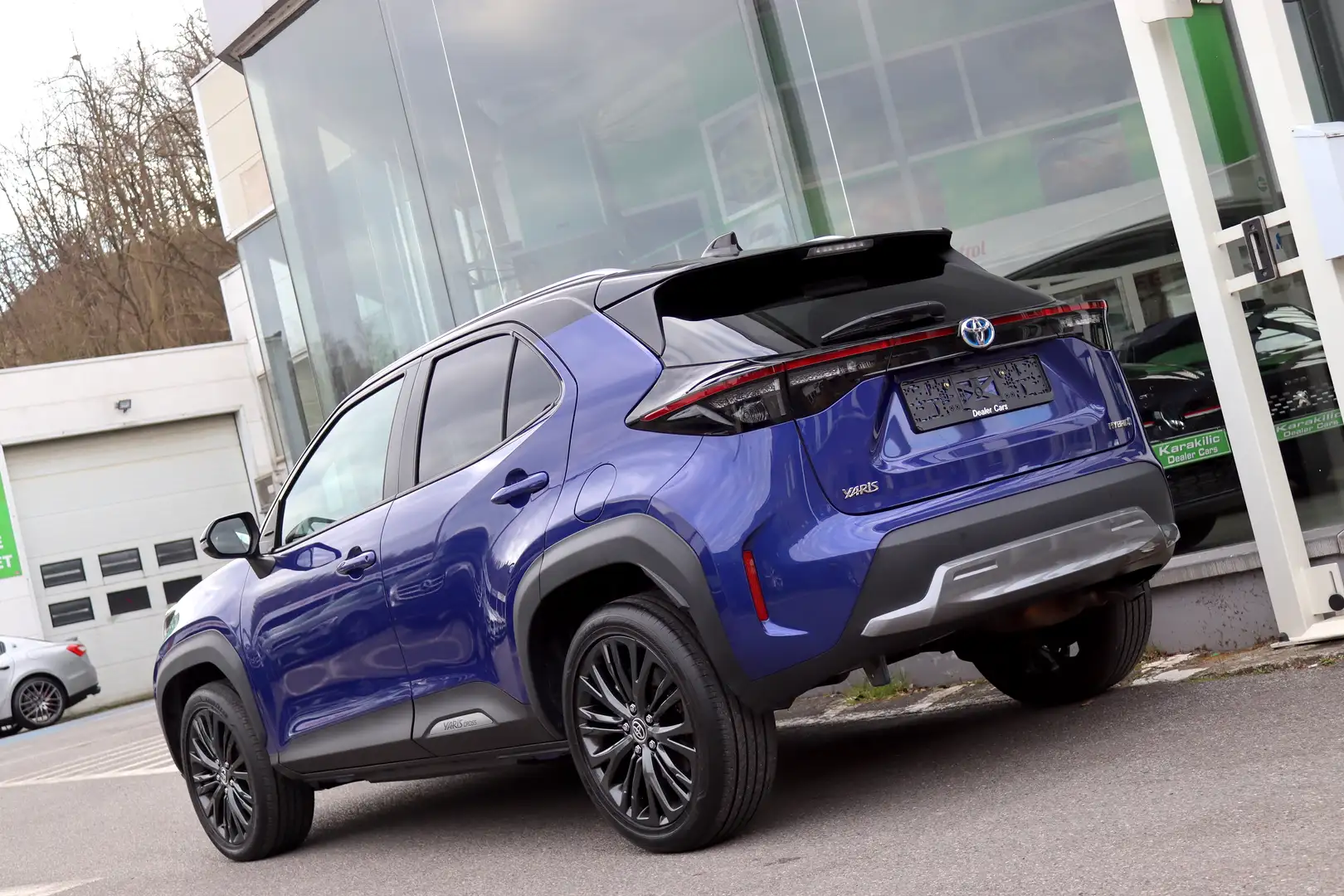 Toyota Yaris Cross 1.5VVT-IE 92CV HYBRID 2WD DYNAMIC PLUS PANO HEADUP Blauw - 2