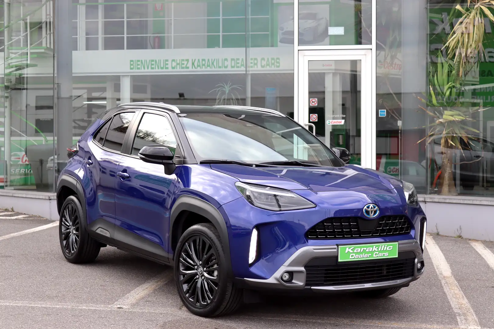 Toyota Yaris Cross 1.5VVT-IE 92CV HYBRID 2WD DYNAMIC PLUS PANO HEADUP Blauw - 1