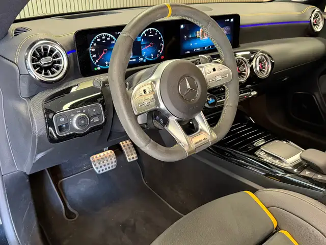 Mercedes-Benz Cla view 12