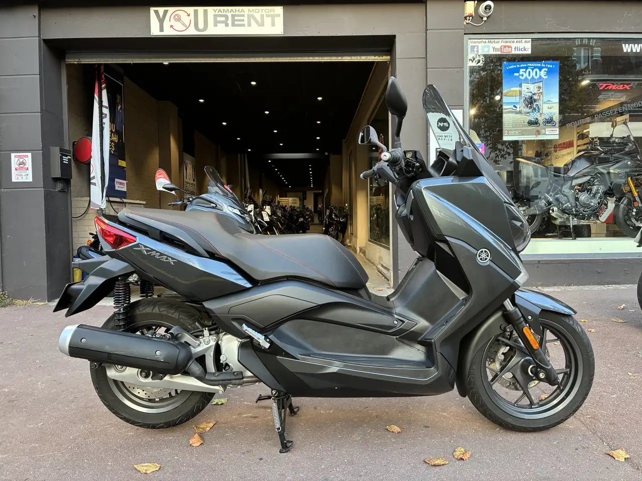 Yamaha X-Max 125