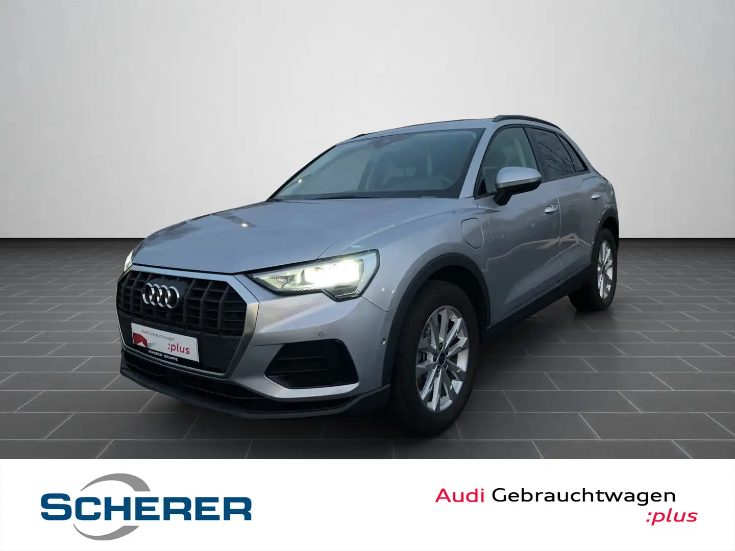 Audi Q3 45 TFSIe S tronic NAVI KAMERA ACC Silber - 1