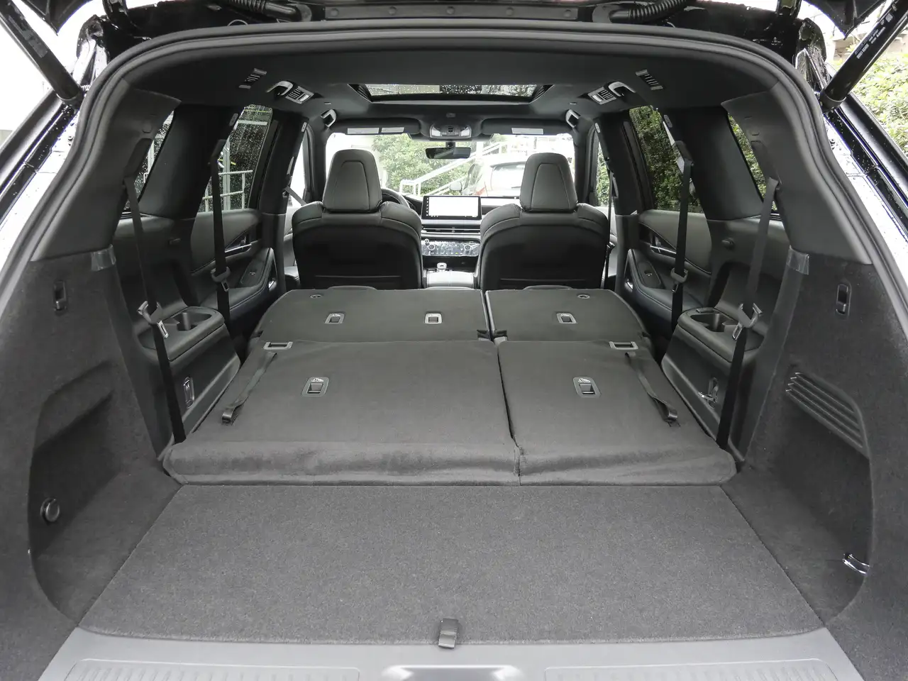 Infiniti QX60 снимка Infiniti QX60