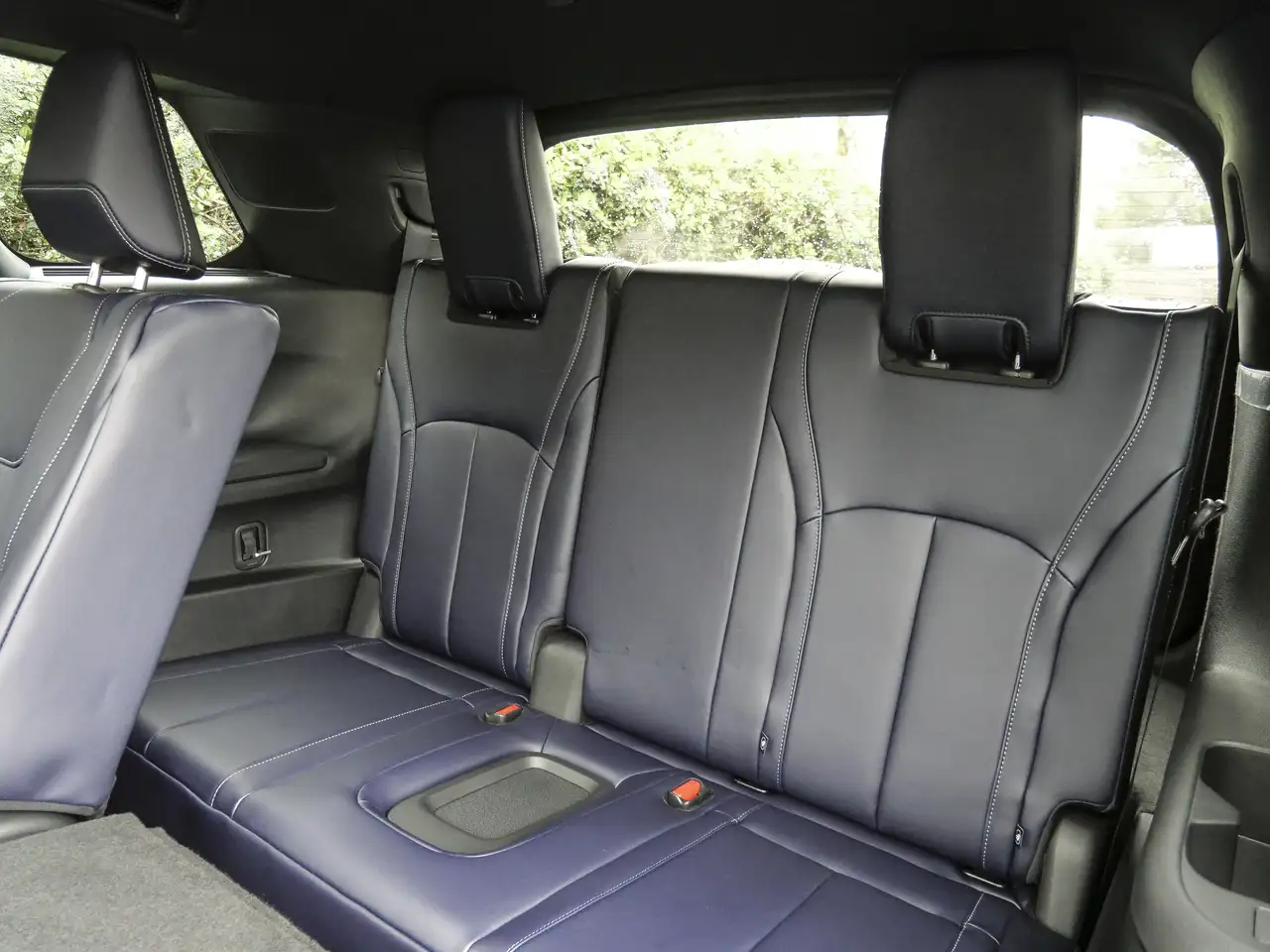 Infiniti QX60 снимка Infiniti QX60