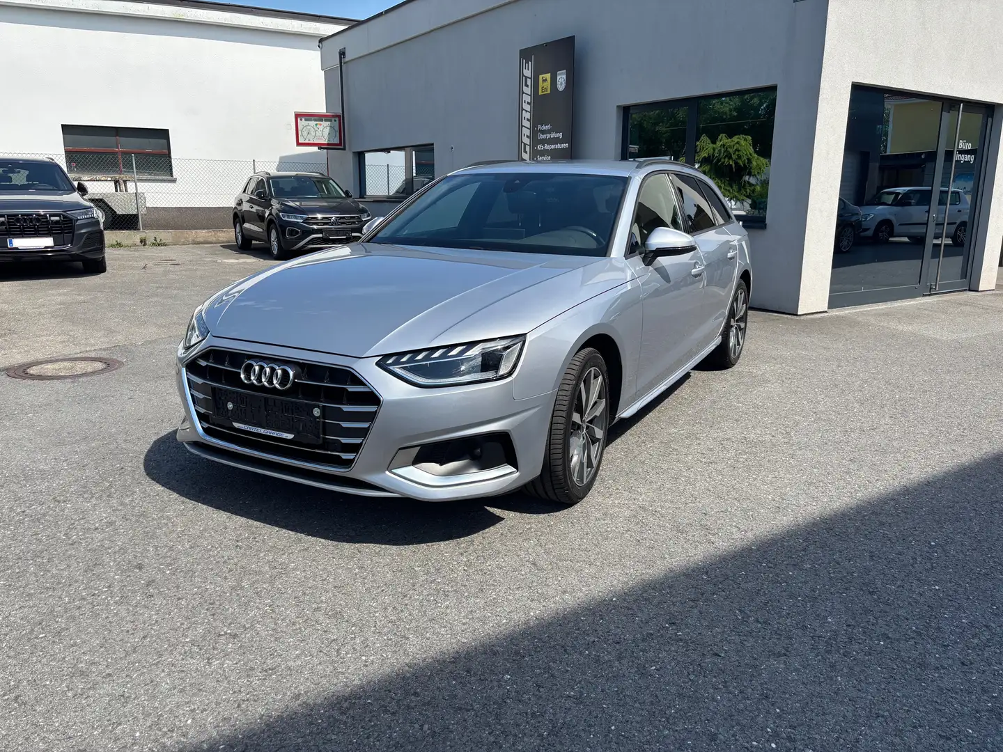 Audi A4 35 TDI advanced S-Line Silber - 1
