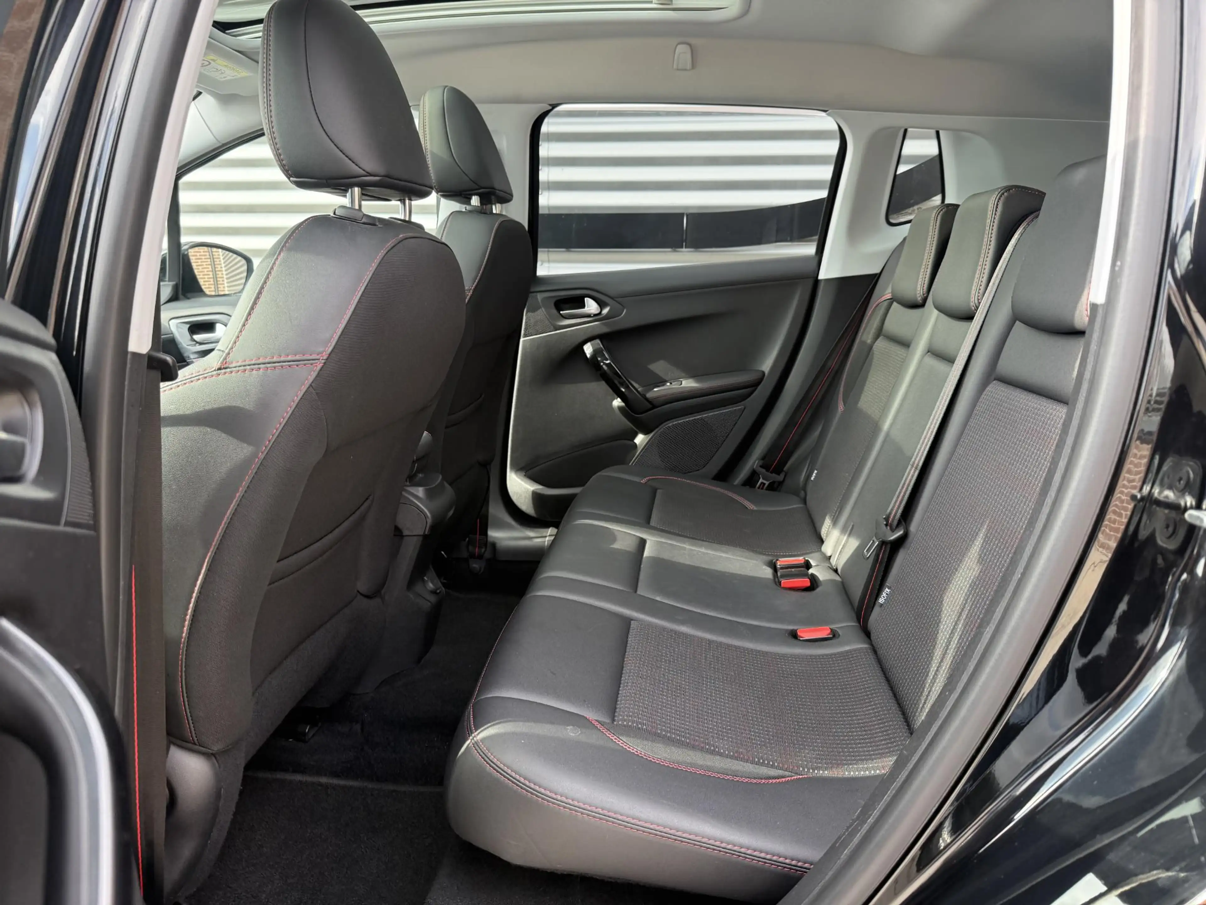 Peugeot 2008 1.2 PureTech GT-line Navi|Pano|Trekhaak|Camera|Car — photo 11