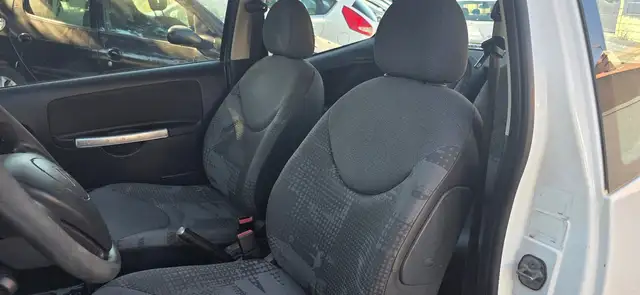 Citroen C2 view 5
