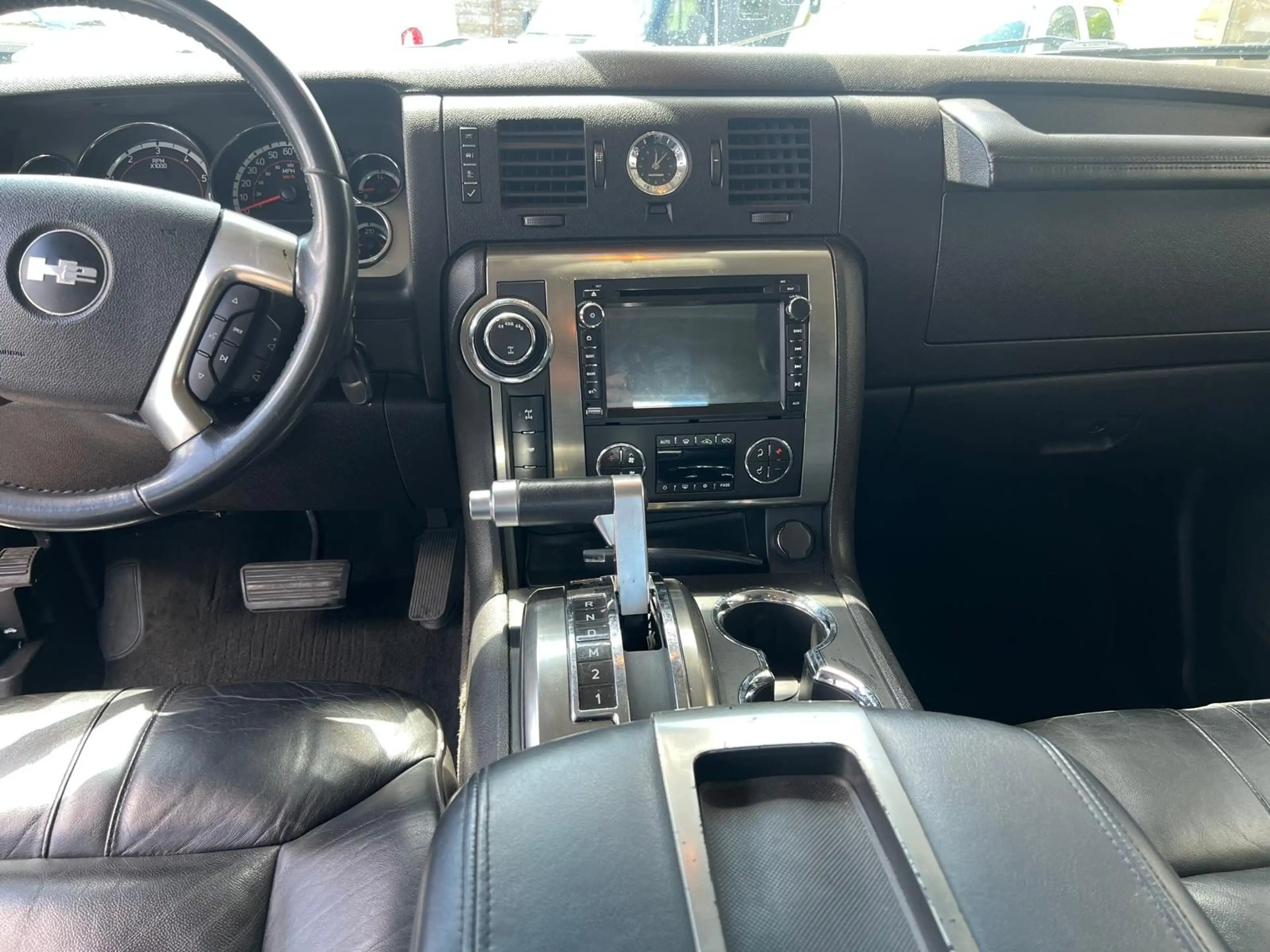 HUMMER H2 6.2 SUT lichte vracht — photo 9