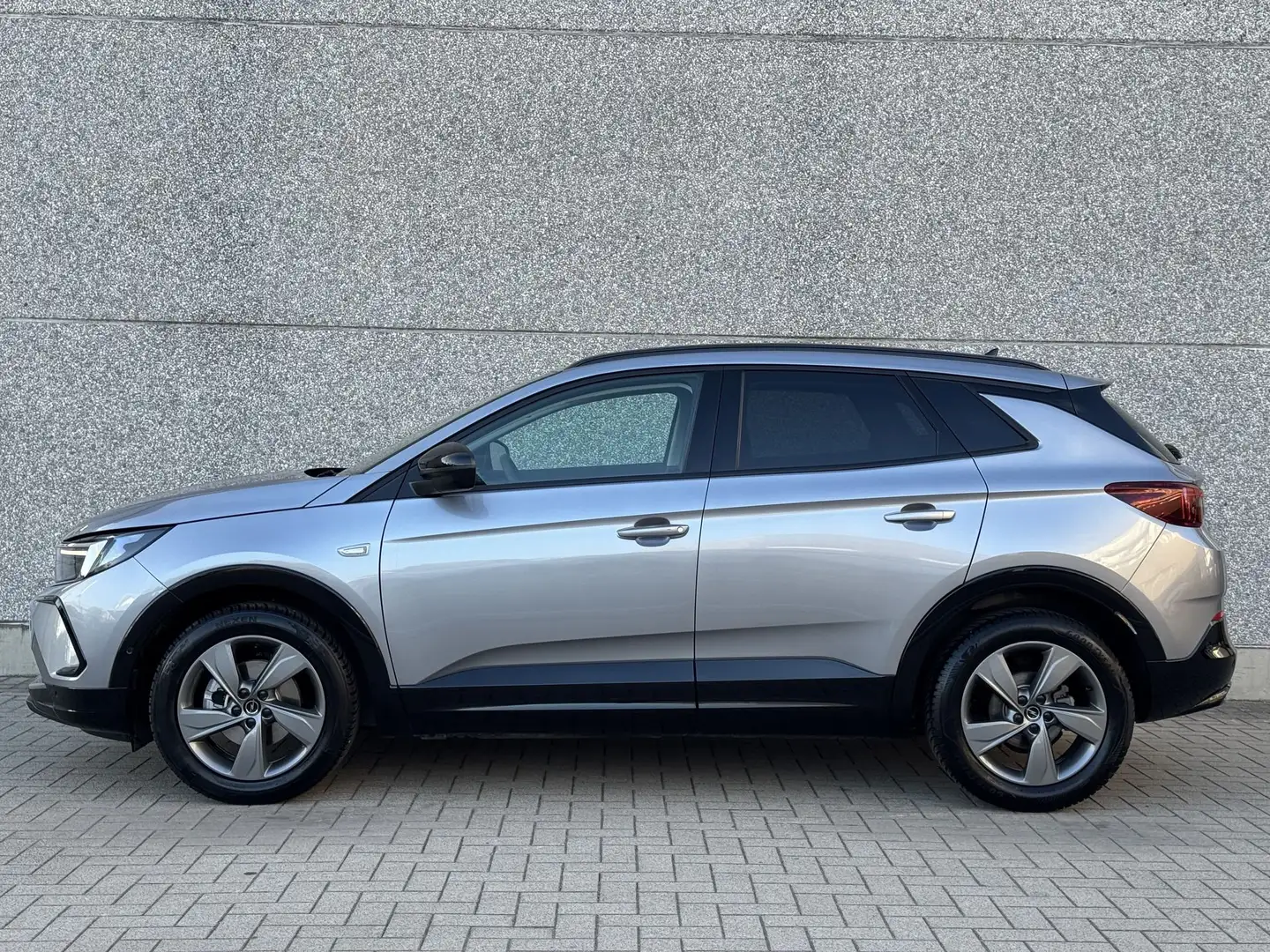 Opel Grandland 1.2T 130PK GS LEDMATRIX/KEYLESS/CAMERA/PARKPILOT Grigio - 2