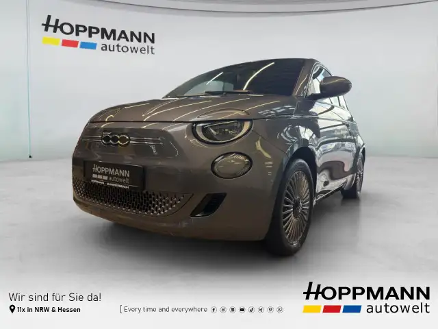Fiat 500e *PDC*SHZ*ALU*NAVI*CARPLAY*KLIMAAUTOMATIK*