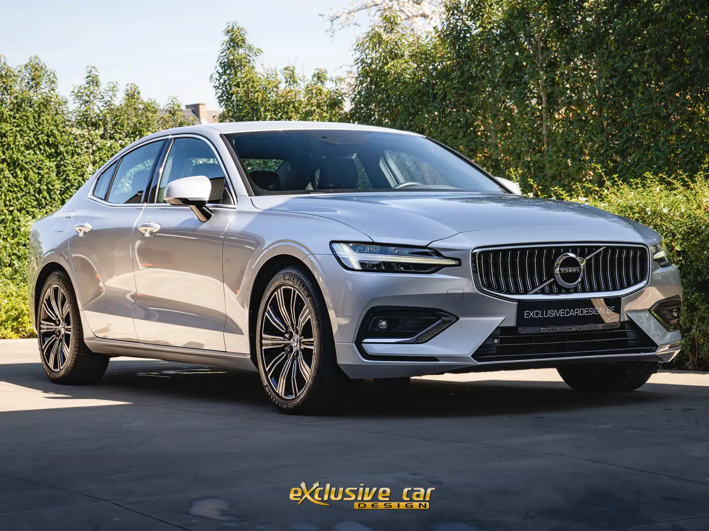 Volvo S60 B3/Mild hybrid/Inscription/LED/Leder/GPS/Cam./DAB Ezüst - 1