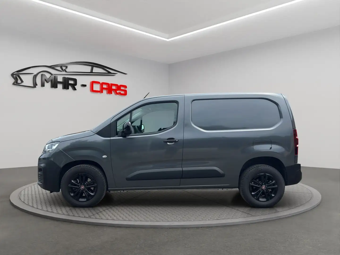 Fiat Doblo L1 Kastenwagen Weiß - 2