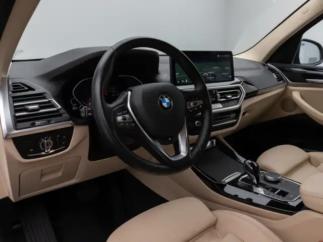 BMW X3 view 20