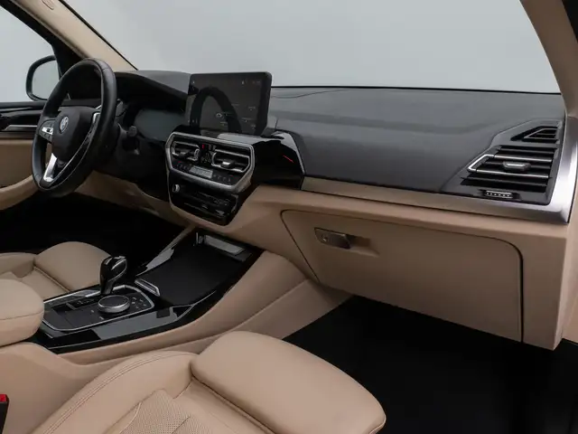 BMW X3 view 23