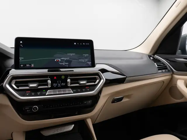 BMW X3 view 21