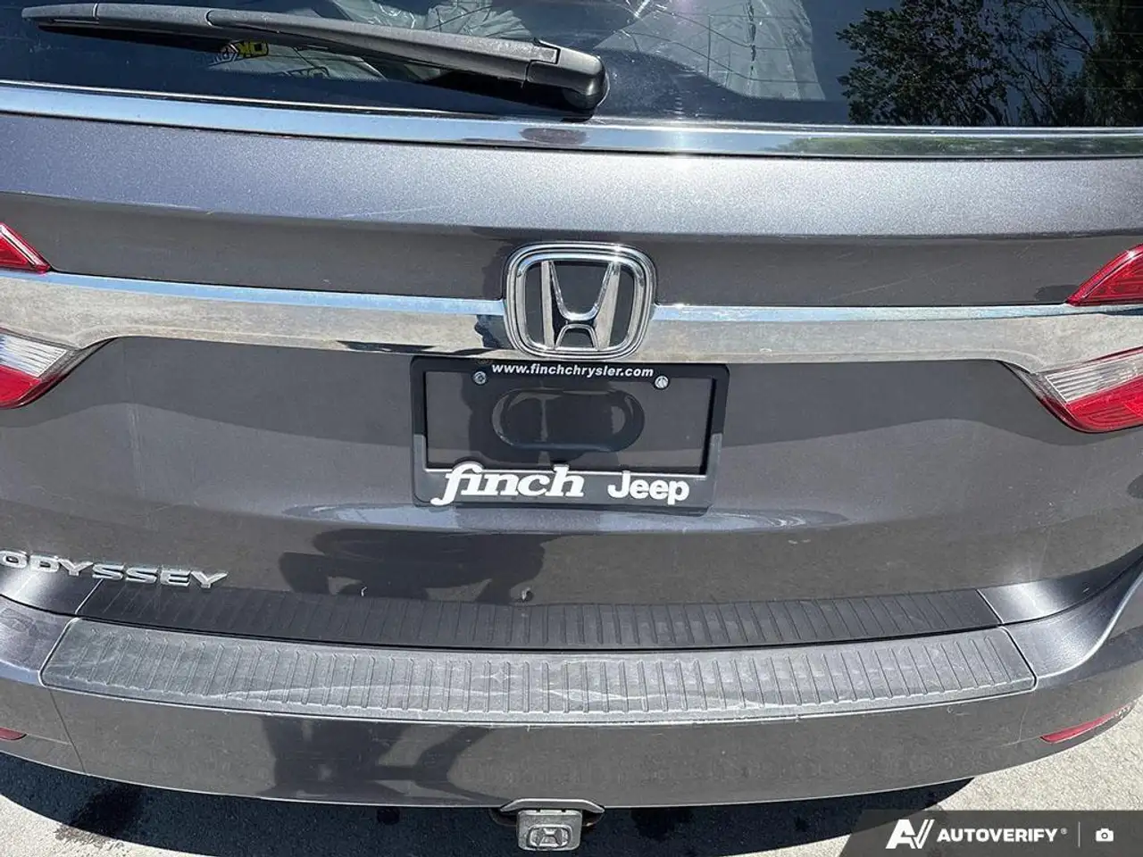Honda Odyssey снимка Honda Odyssey