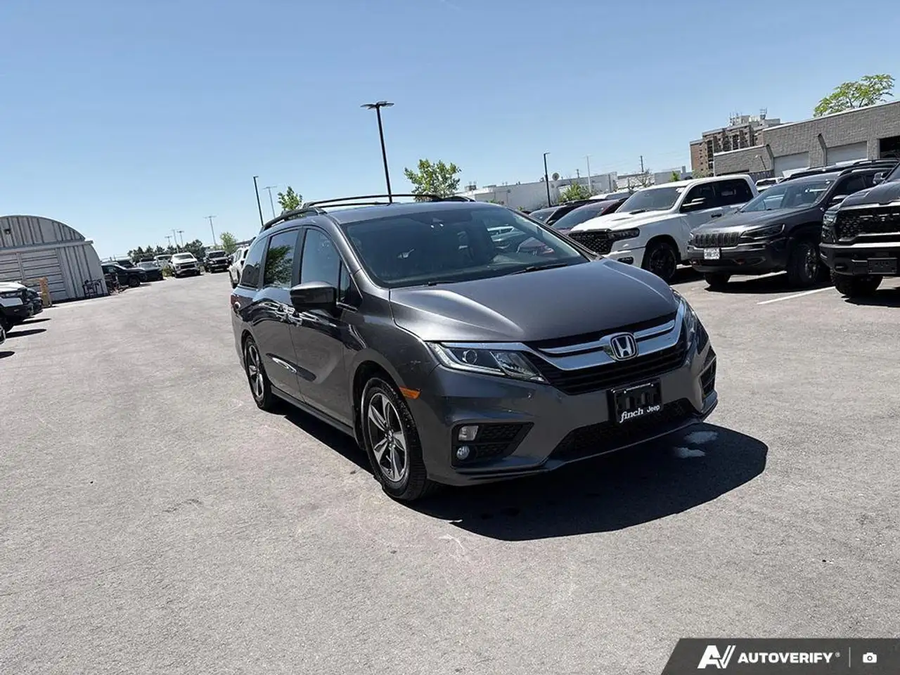 Honda Odyssey снимка Honda Odyssey