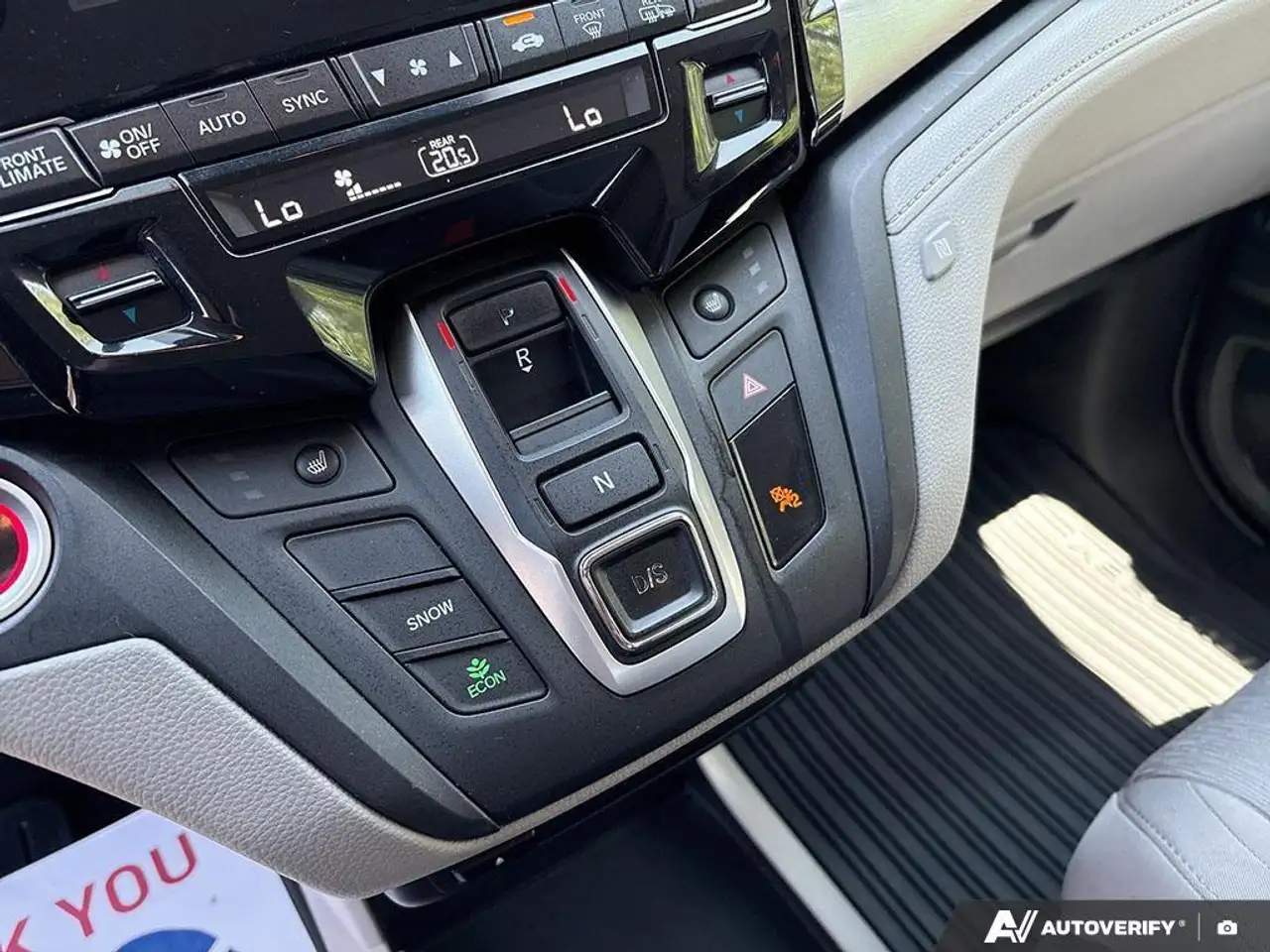 Honda Odyssey снимка Honda Odyssey