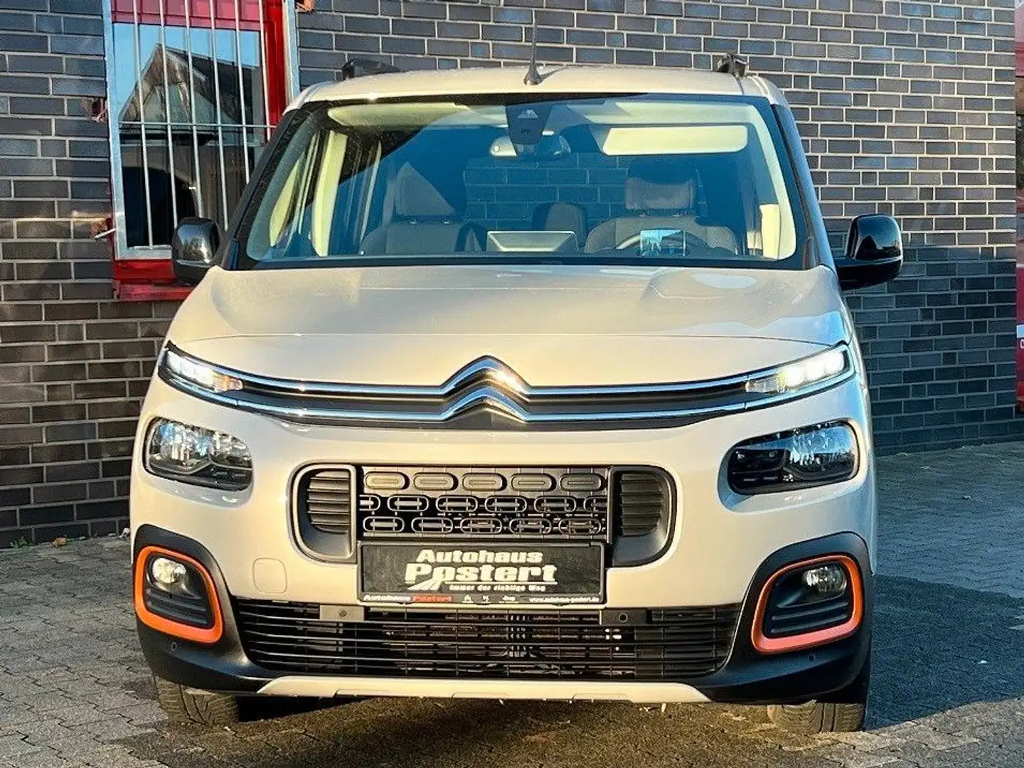 Citroen Berlingo Shine XL Navi Automatik Beige - 2