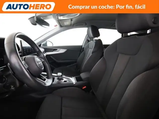 Audi A4 view 11