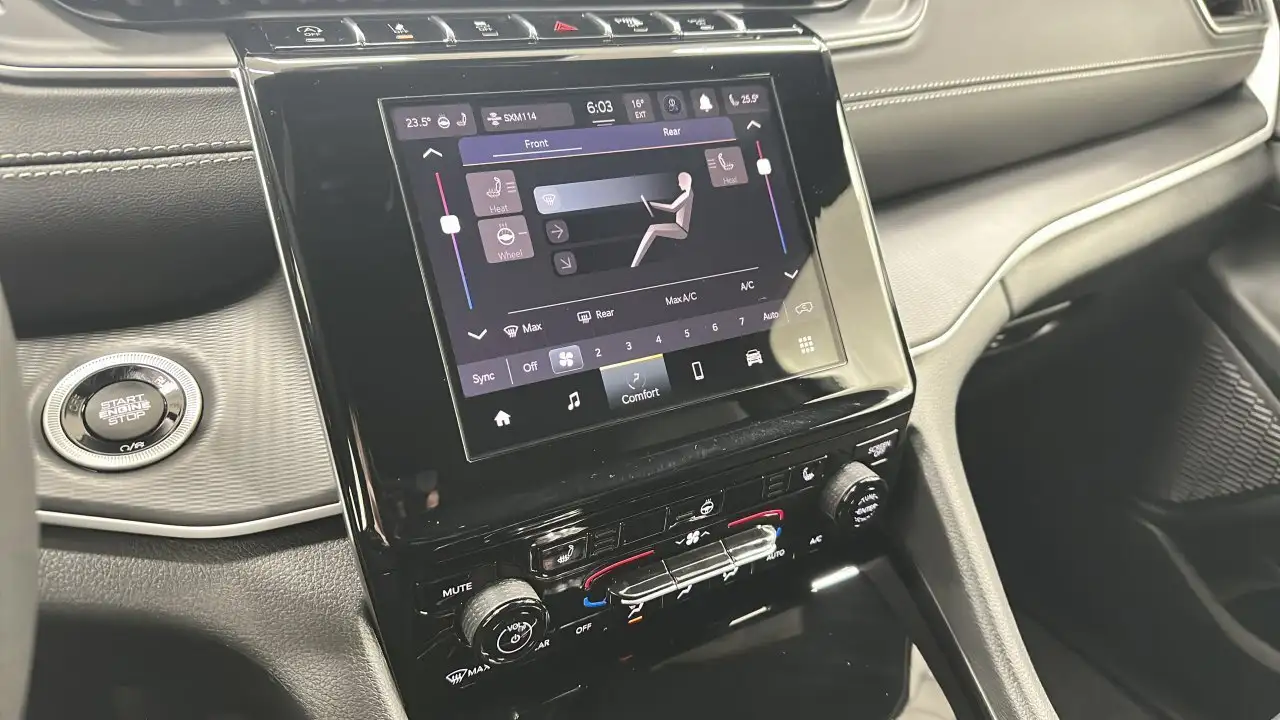 Jeep Grand Cherokee снимка Jeep Grand Cherokee