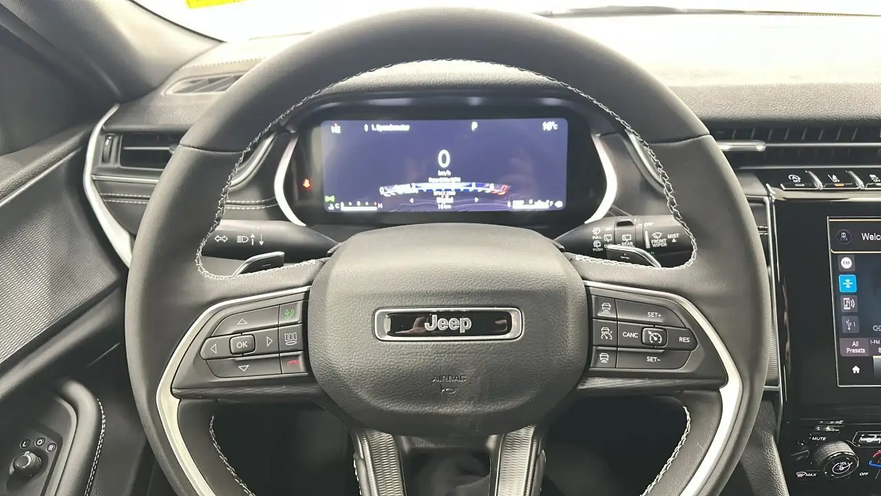 Jeep Grand Cherokee снимка Jeep Grand Cherokee