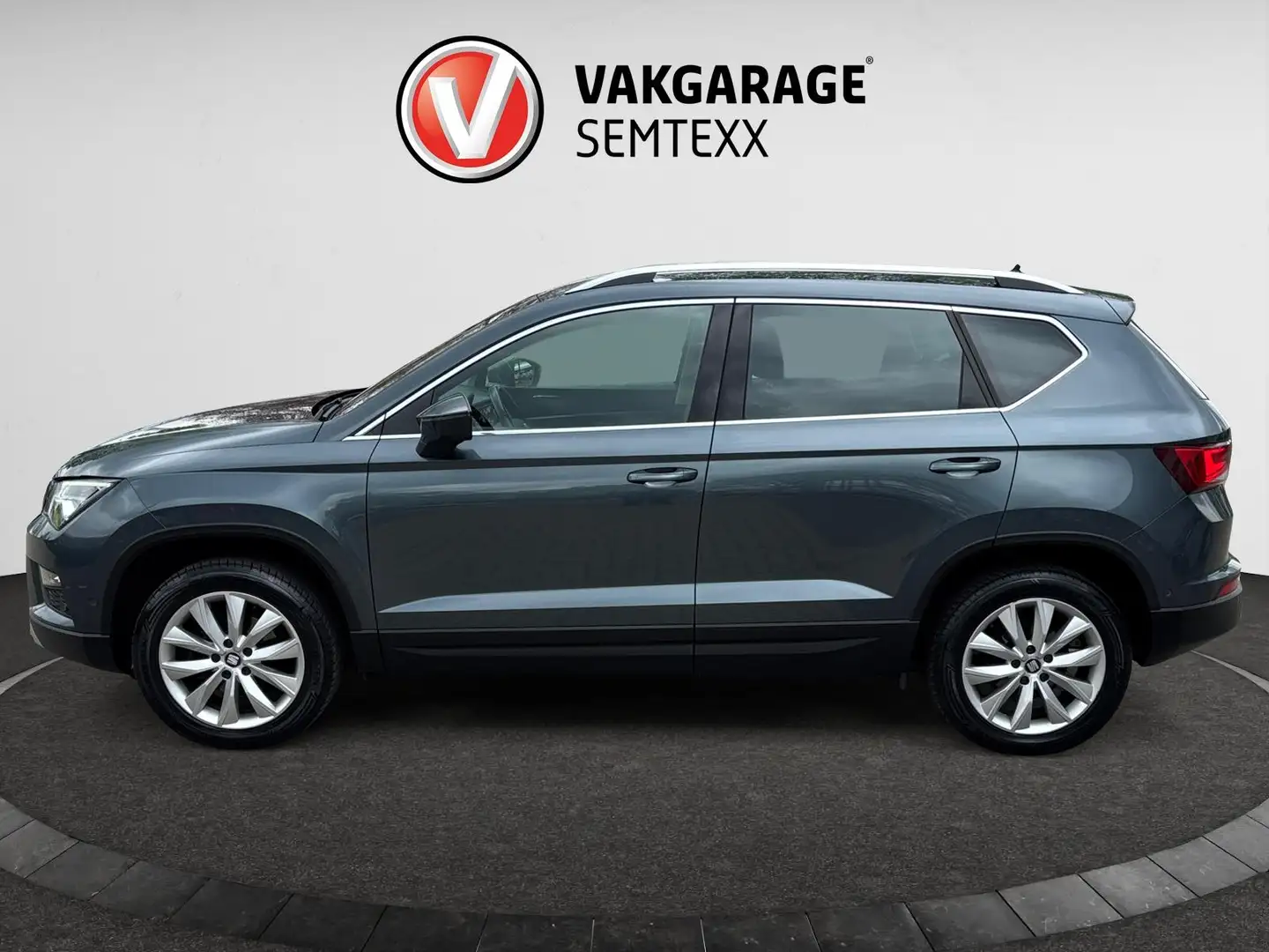 SEAT Ateca 1.5 TSI FR Business Intense | Automaat | Cruise | Grijs - 2