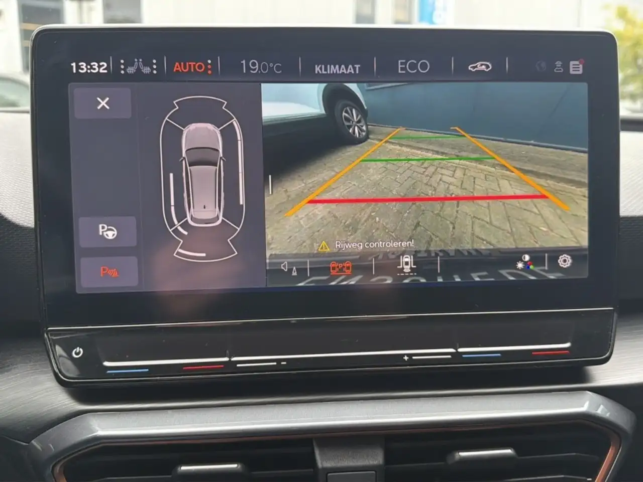 Cupra Leon 1.4 TSI e-HYBRID E-KLEP/ACC/DCC/CAMERA/MATRIX/NAVI, миниатюра 21