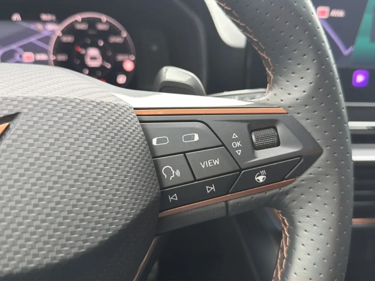 Cupra Leon 1.4 TSI e-HYBRID E-KLEP/ACC/DCC/CAMERA/MATRIX/NAVI, миниатюра 15