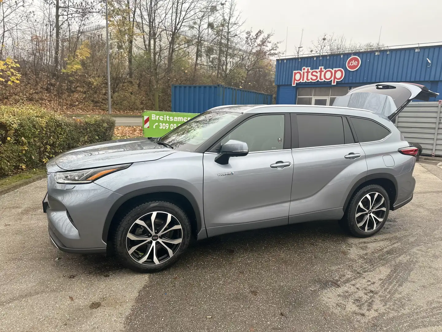 Toyota Highlander 2.5 Hybrid Luxury - 2