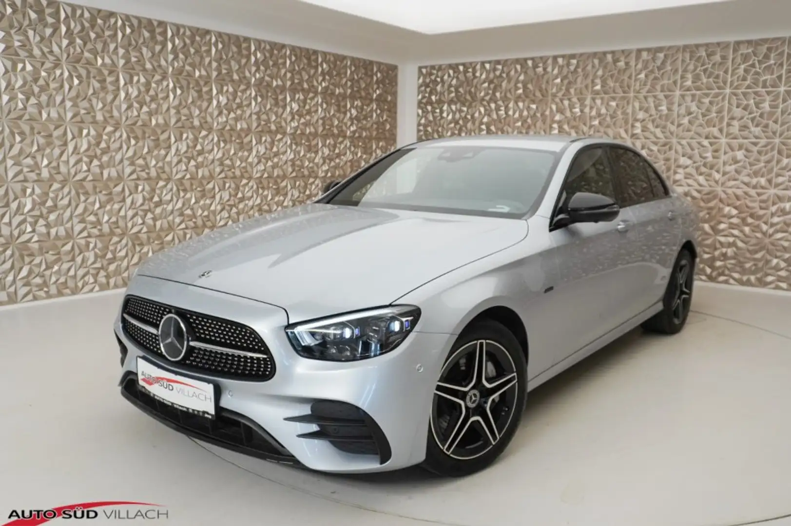 Mercedes-Benz E 300 de 2x AMG Leder LED Kamera ALU 18 Zoll Grijs - 1