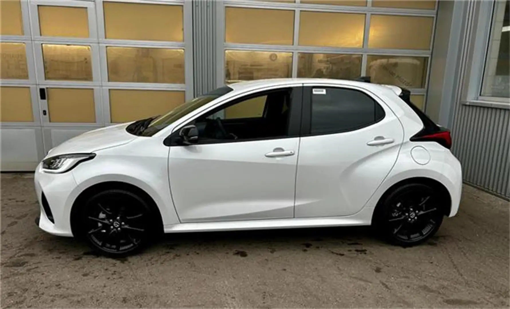 Mazda 2 Hybrid Homura Aut. Vollhybrid Automatik in sehr Weiß - 2