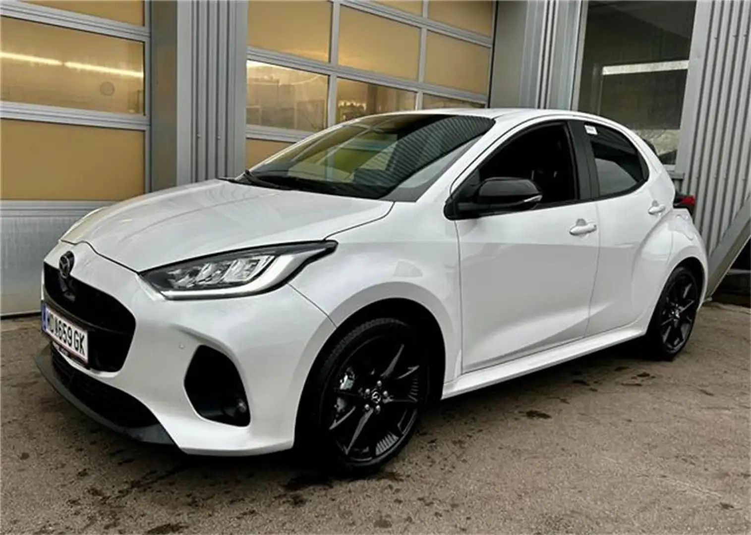 Mazda 2 Hybrid Homura Aut. Vollhybrid Automatik in sehr Weiß - 1