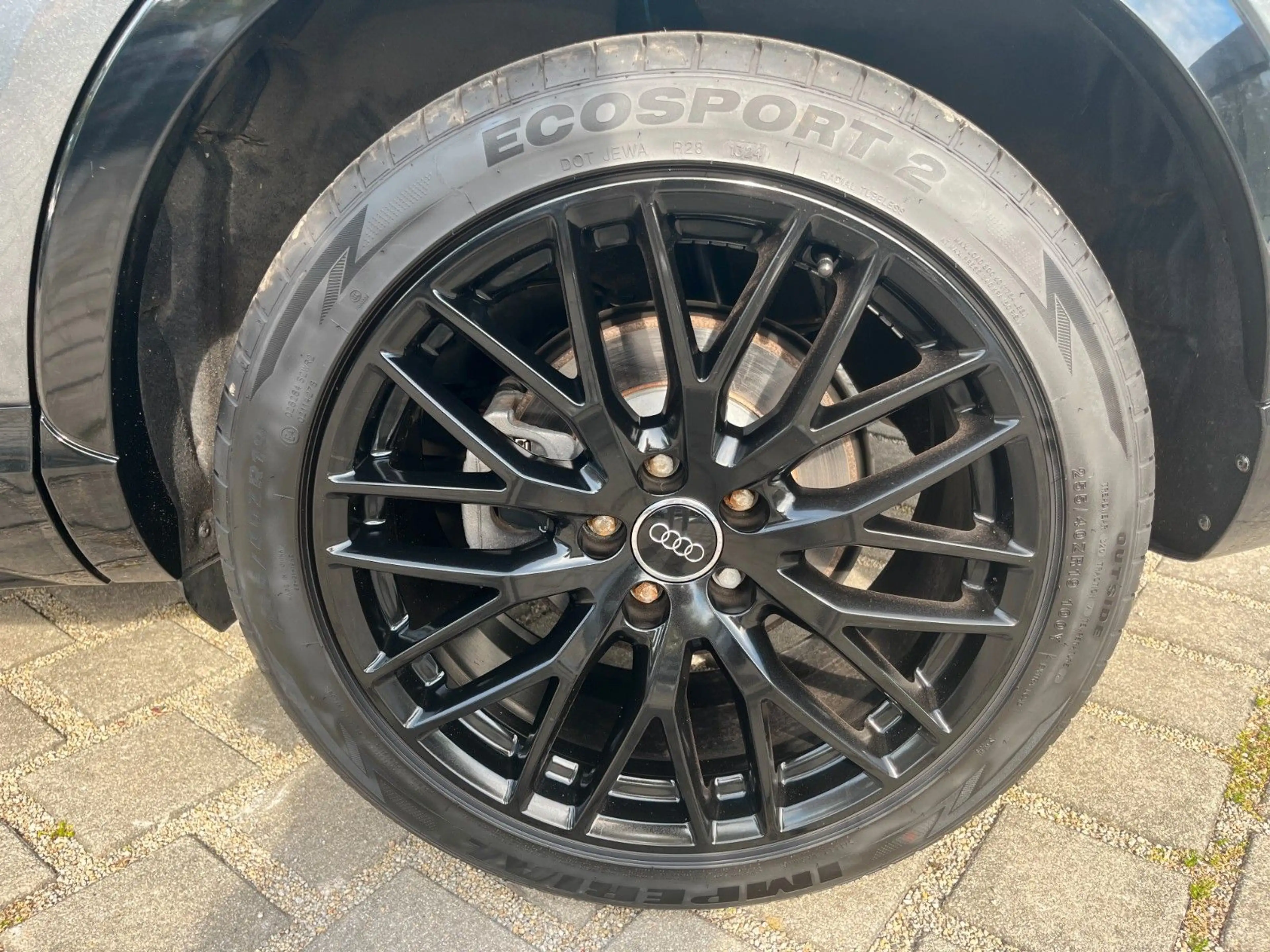 Audi Q3 1.4 TFSI S tronic S-Line — photo 12