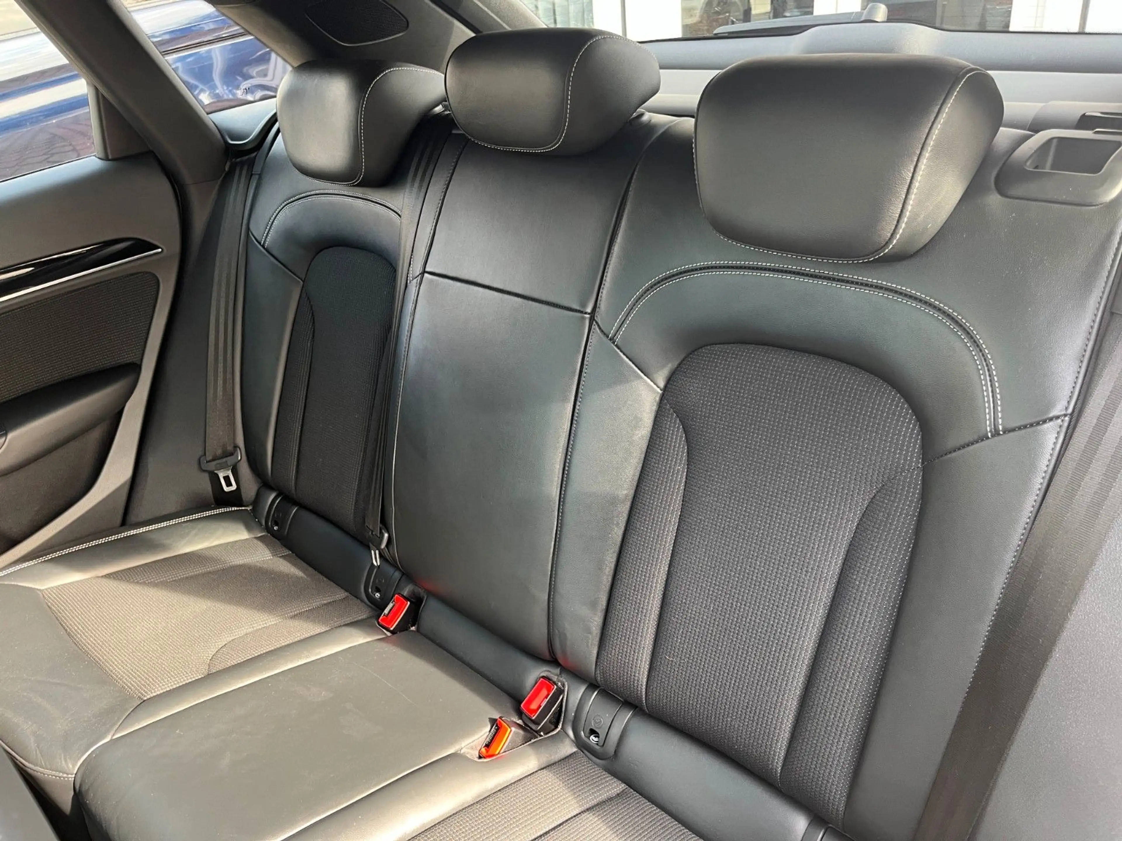 Audi Q3 1.4 TFSI S tronic S-Line — photo 14