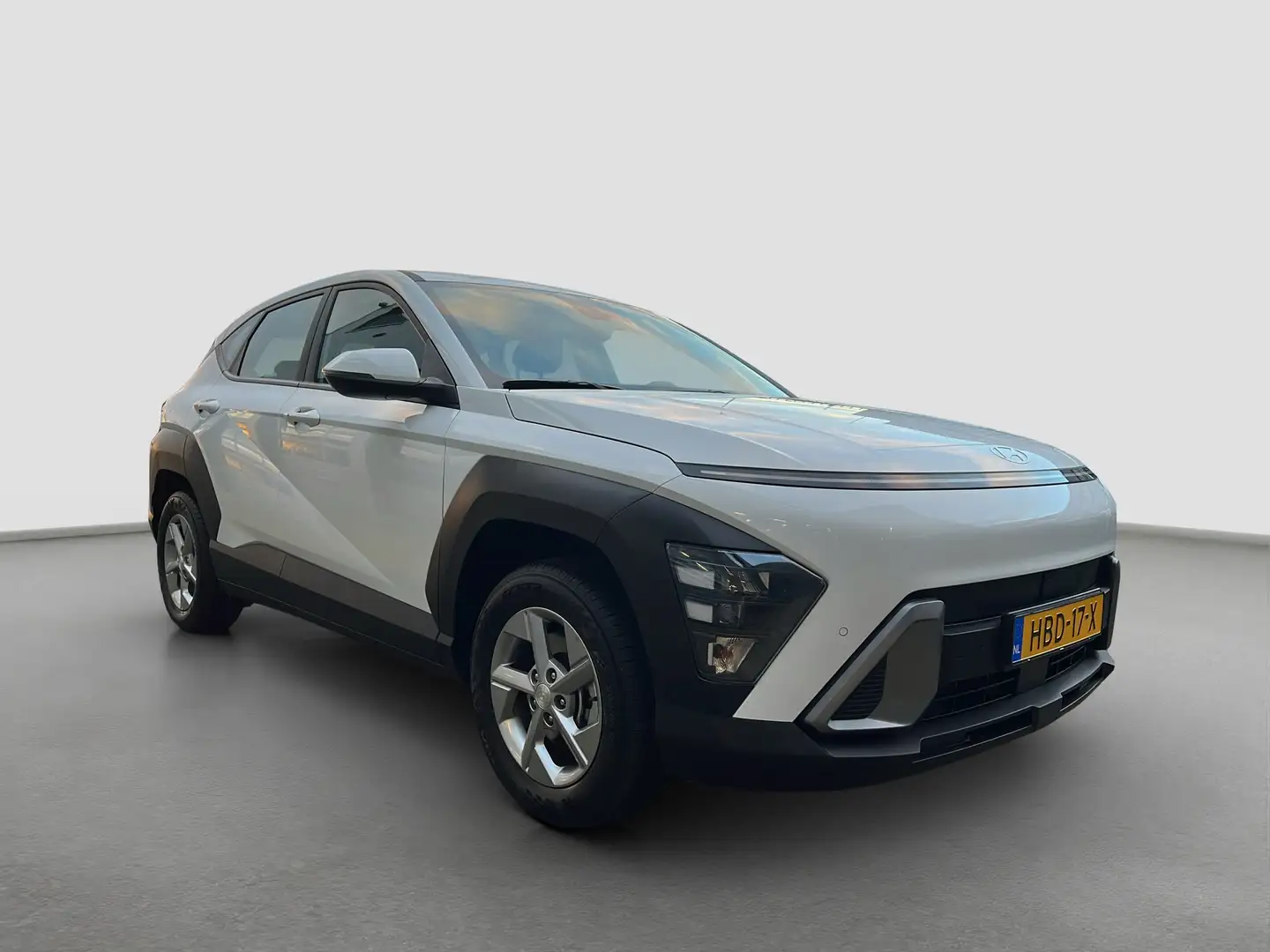 Hyundai KONA 1.6 GDI 141pk HEV Comfort | Camera | Draadloos car Blanc - 2