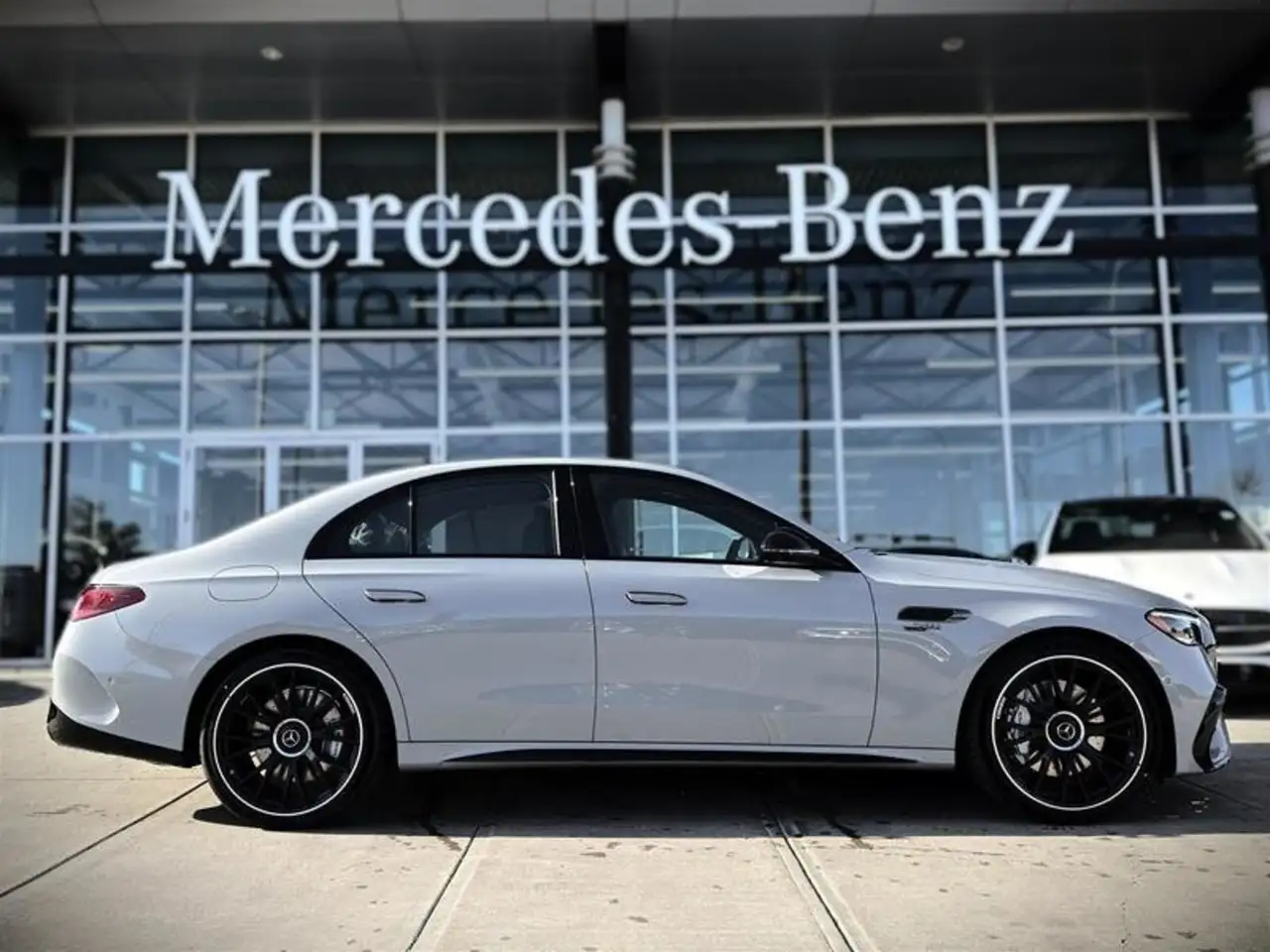 Mercedes-Benz E-Class fotografie Mercedes-Benz E-Class