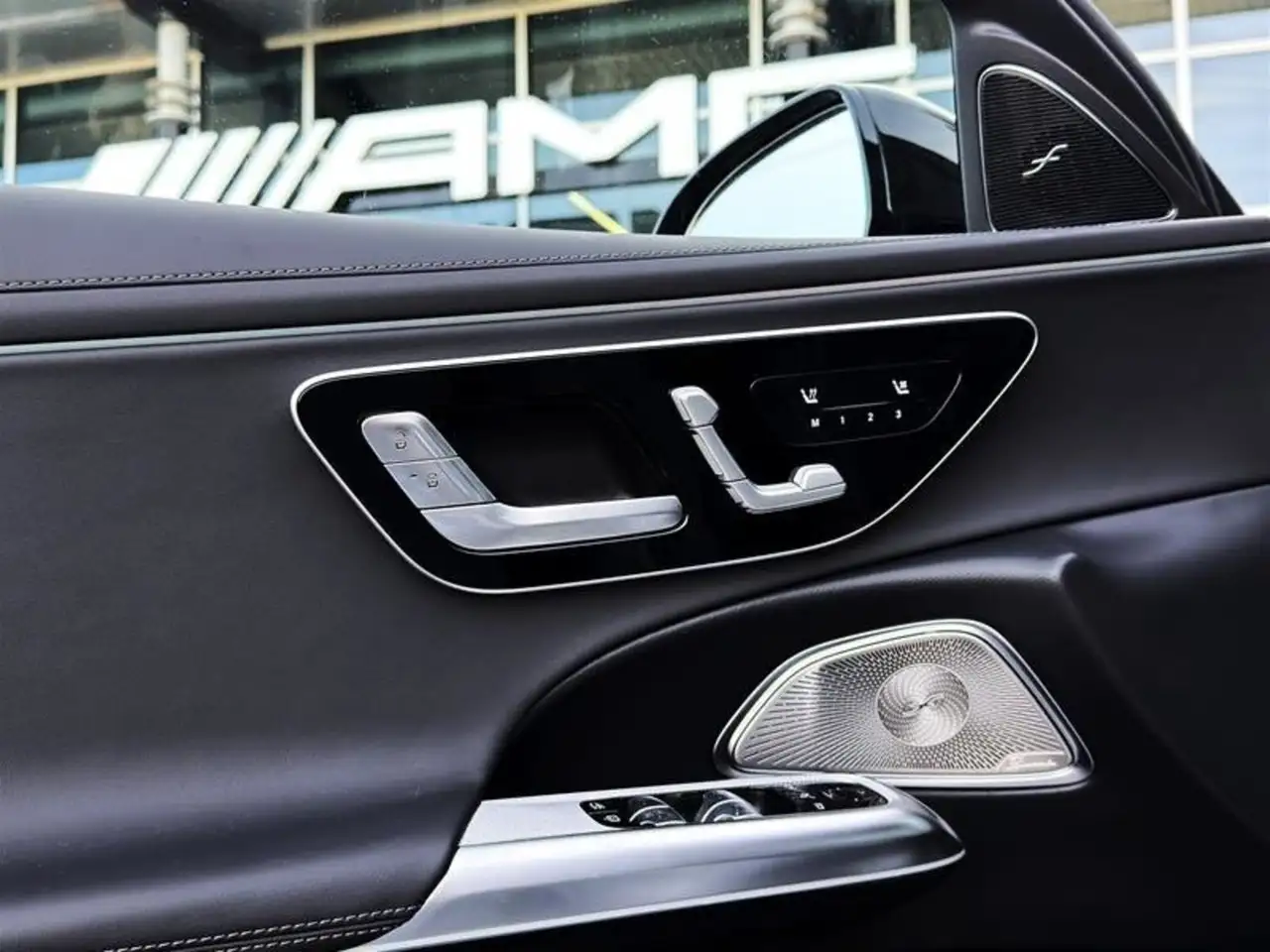 Mercedes-Benz E-Class fotografie Mercedes-Benz E-Class