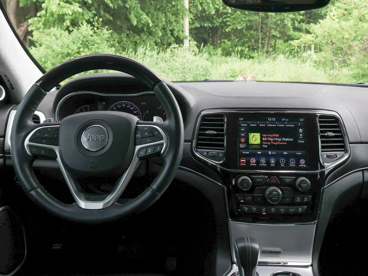 Jeep Grand Cherokee снимка Jeep Grand Cherokee
