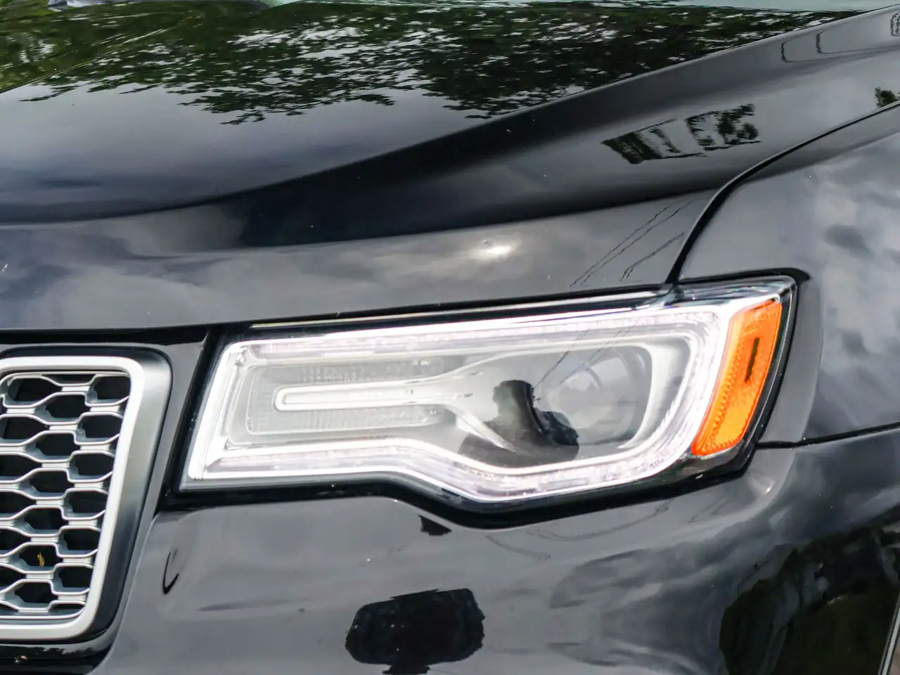 Jeep Grand Cherokee снимка Jeep Grand Cherokee
