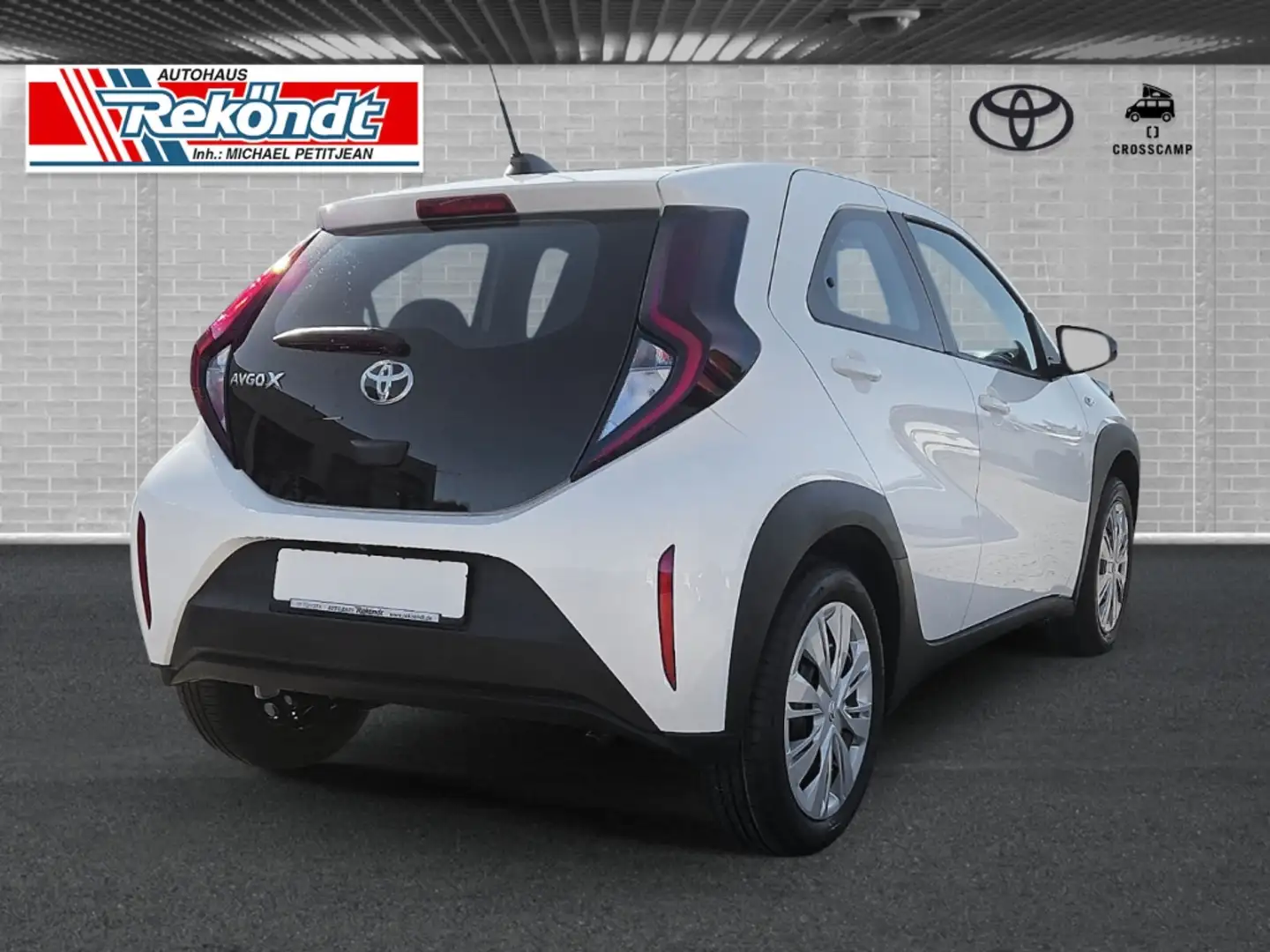 Toyota Aygo X Play 1.0 VVT-i CVT AUTOMATIK RFK KLIMA DAB BT FSP Weiß - 2
