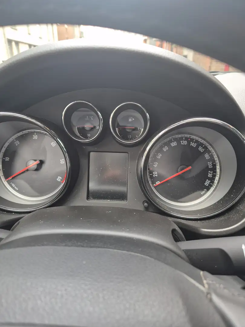 Opel Insignia 2.0+CDTi+4x4+Cosmo+DPF Zilver - 1