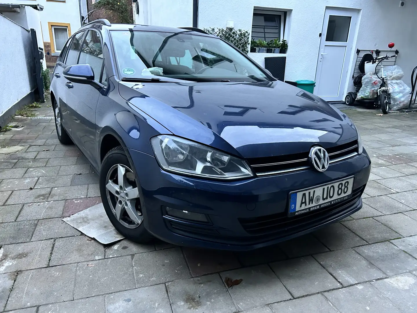 Volkswagen Golf Variant VII Comfortline BMT DSG Automatik Blau - 1