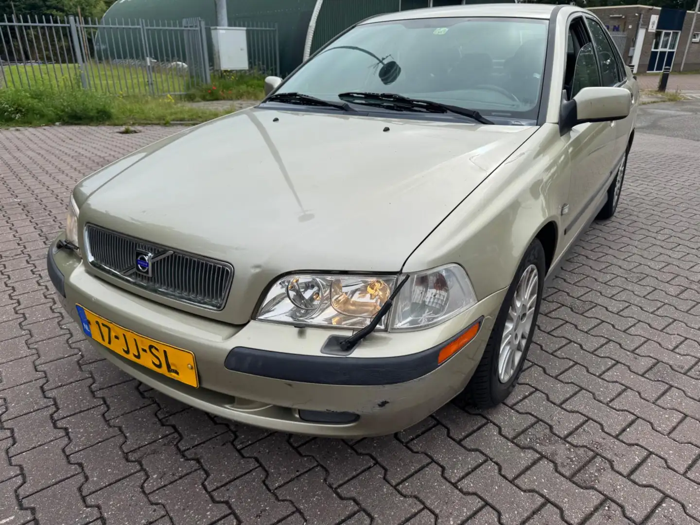 Volvo S40 1.8 Europa Beige - 1