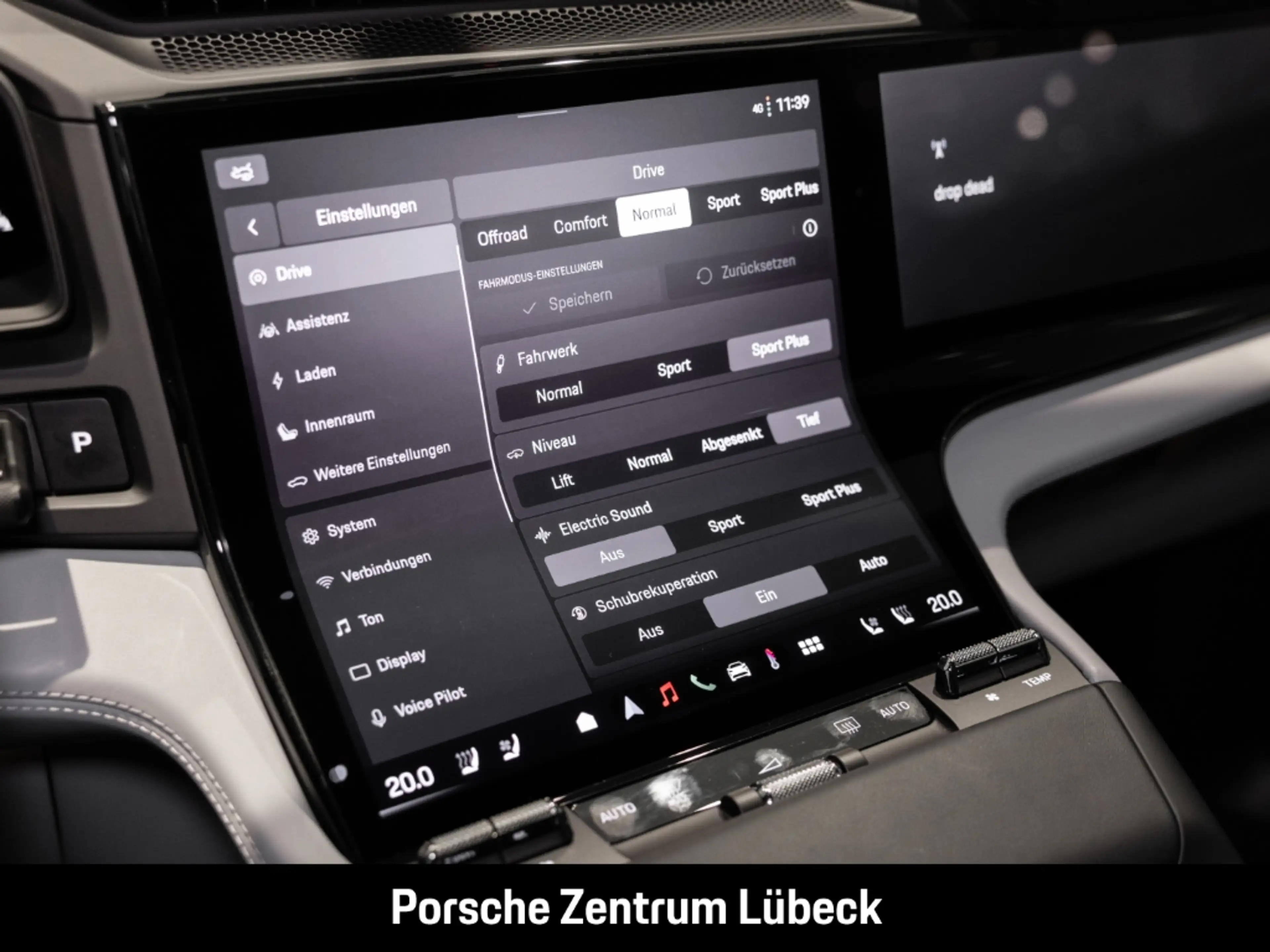 Porsche Cayenne Turbo Electric Burmester HA-Lenkung — photo 15
