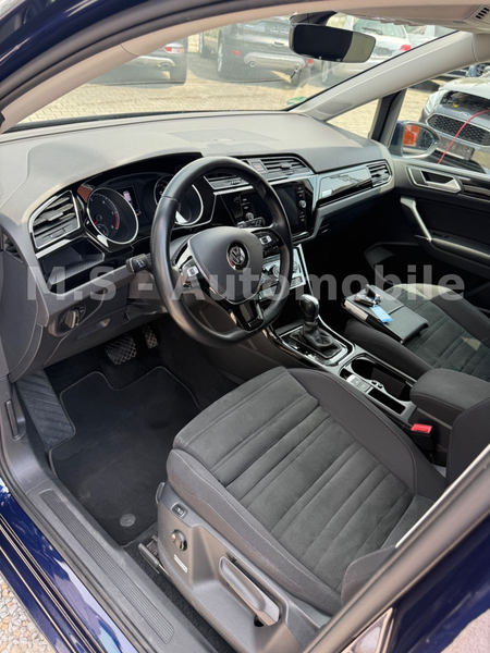 Volkswagen Touran 2.0TDI Highline DSG*2.Hand*LED*PDC*SHZ*CD — photo 10