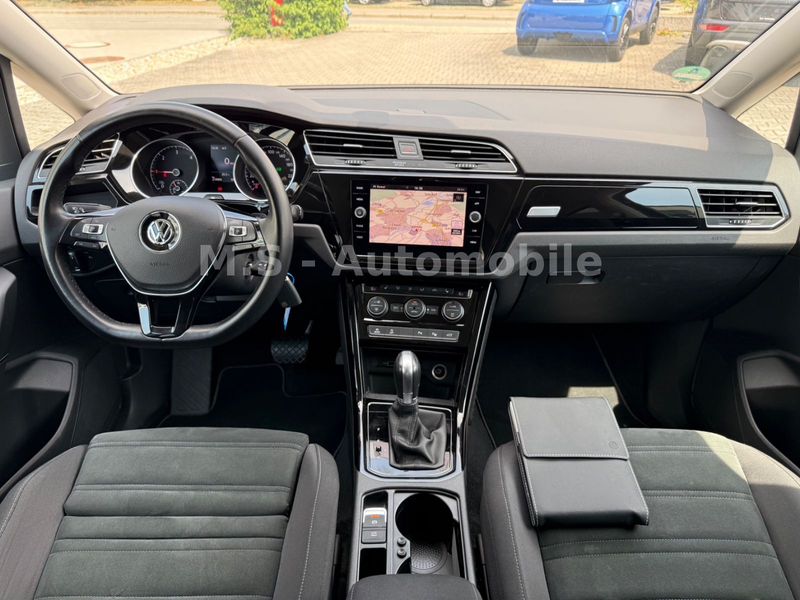 Volkswagen Touran 2.0TDI Highline DSG*2.Hand*LED*PDC*SHZ*CD — photo 15